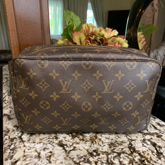 Louis Vuitton Handbags - Louis Vuitton Cosmetics Pouch